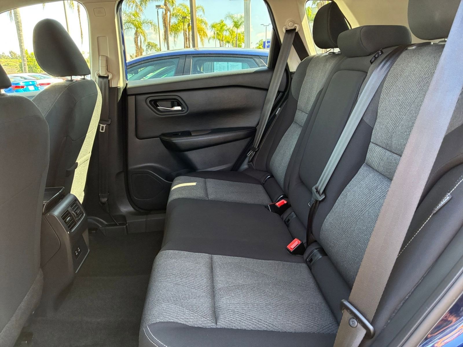 Thumbnail: 2025 Nissan Rogue - 28