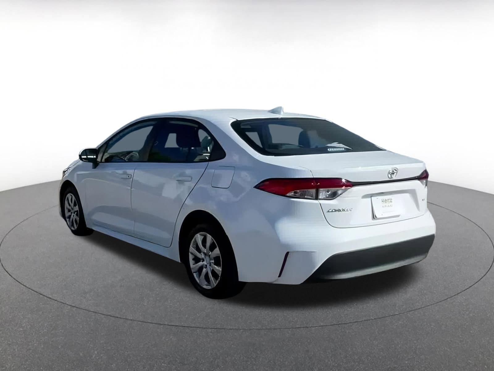 Thumbnail: 2025 Toyota Corolla - 10