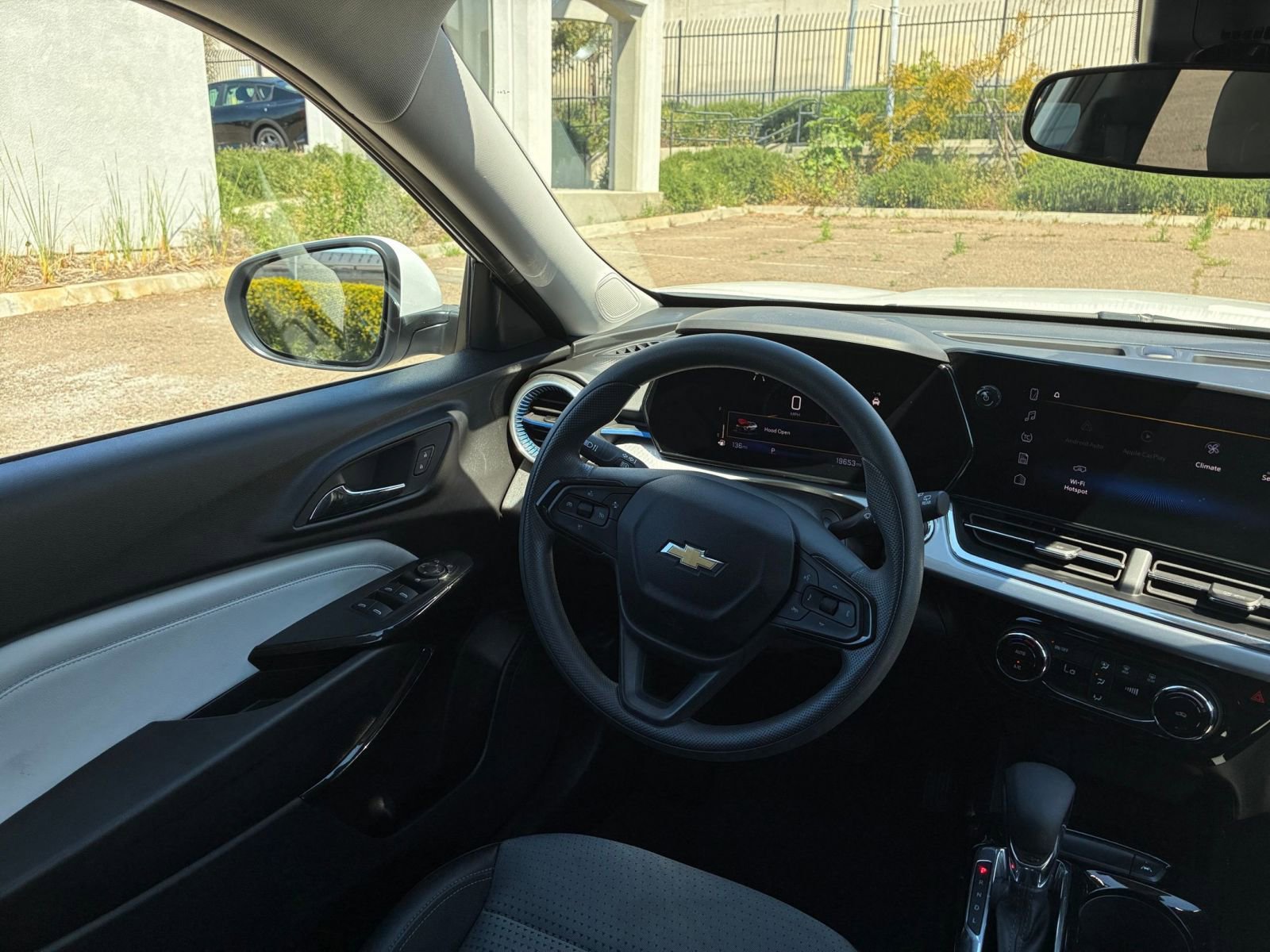 Thumbnail: 2025 Chevrolet Trax - 33