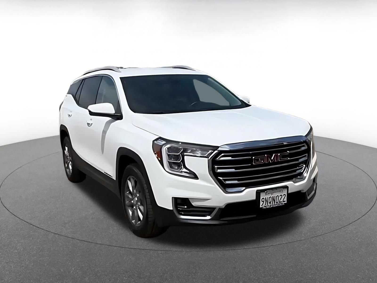 Thumbnail: 2024 GMC Terrain - 3