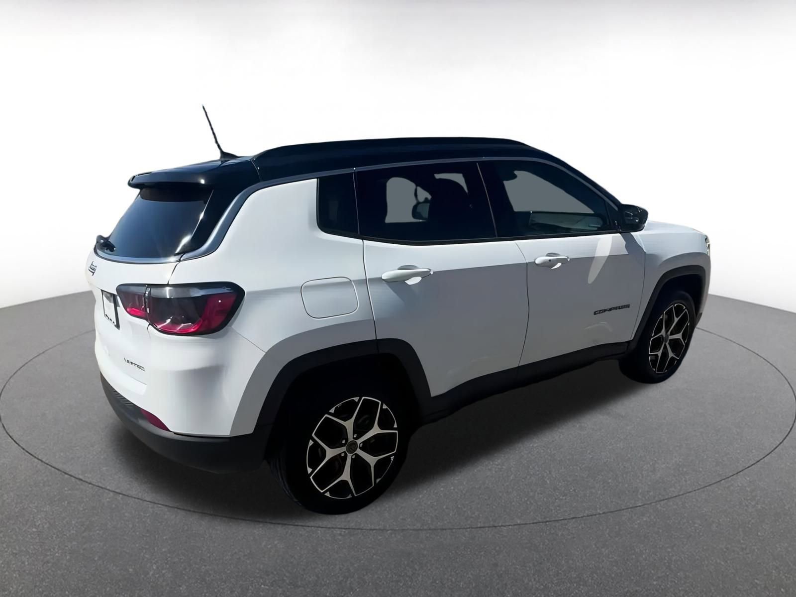 Thumbnail: 2025 Jeep Compass - 15