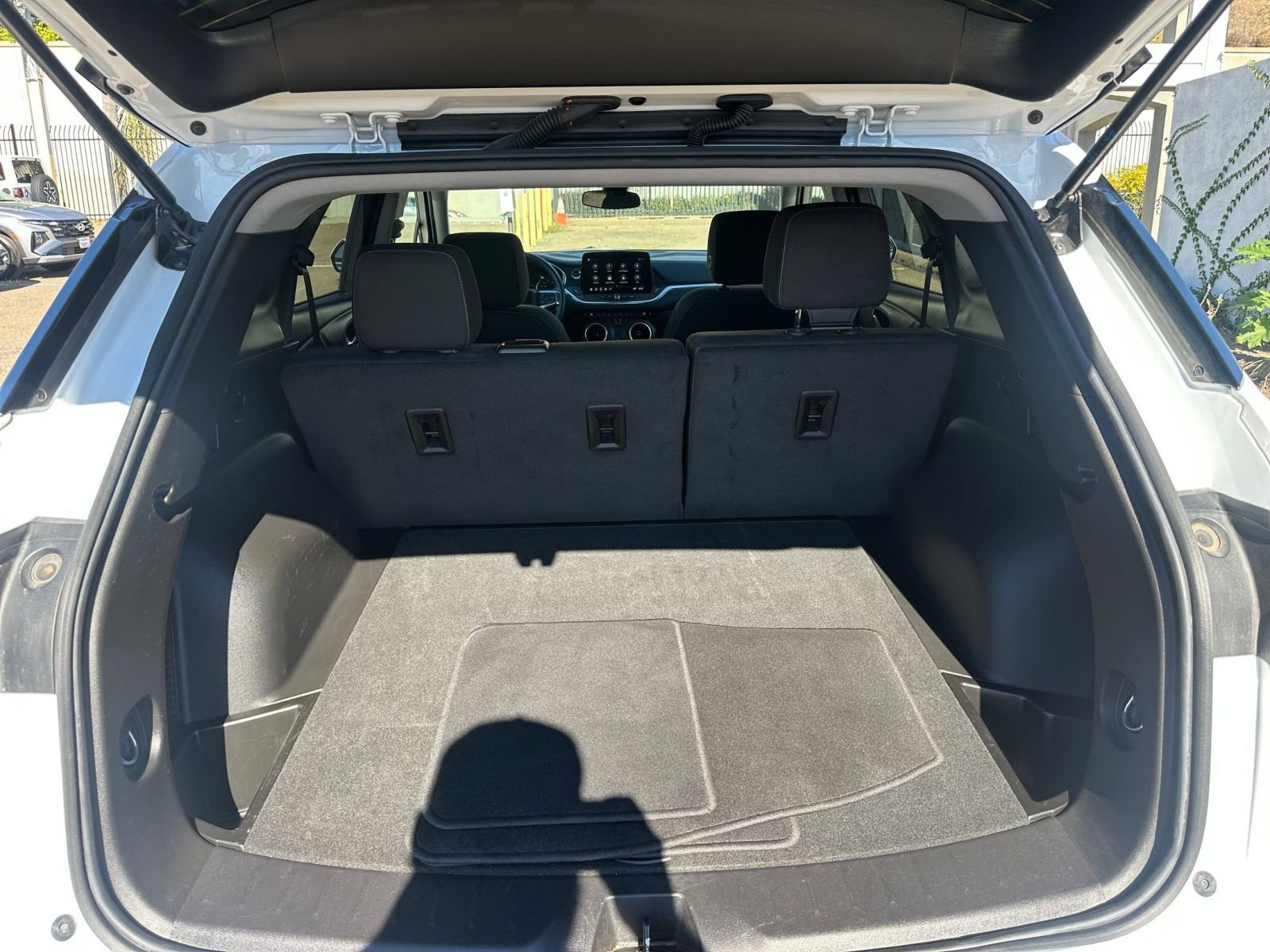 Thumbnail: 2025 Chevrolet Blazer - 31