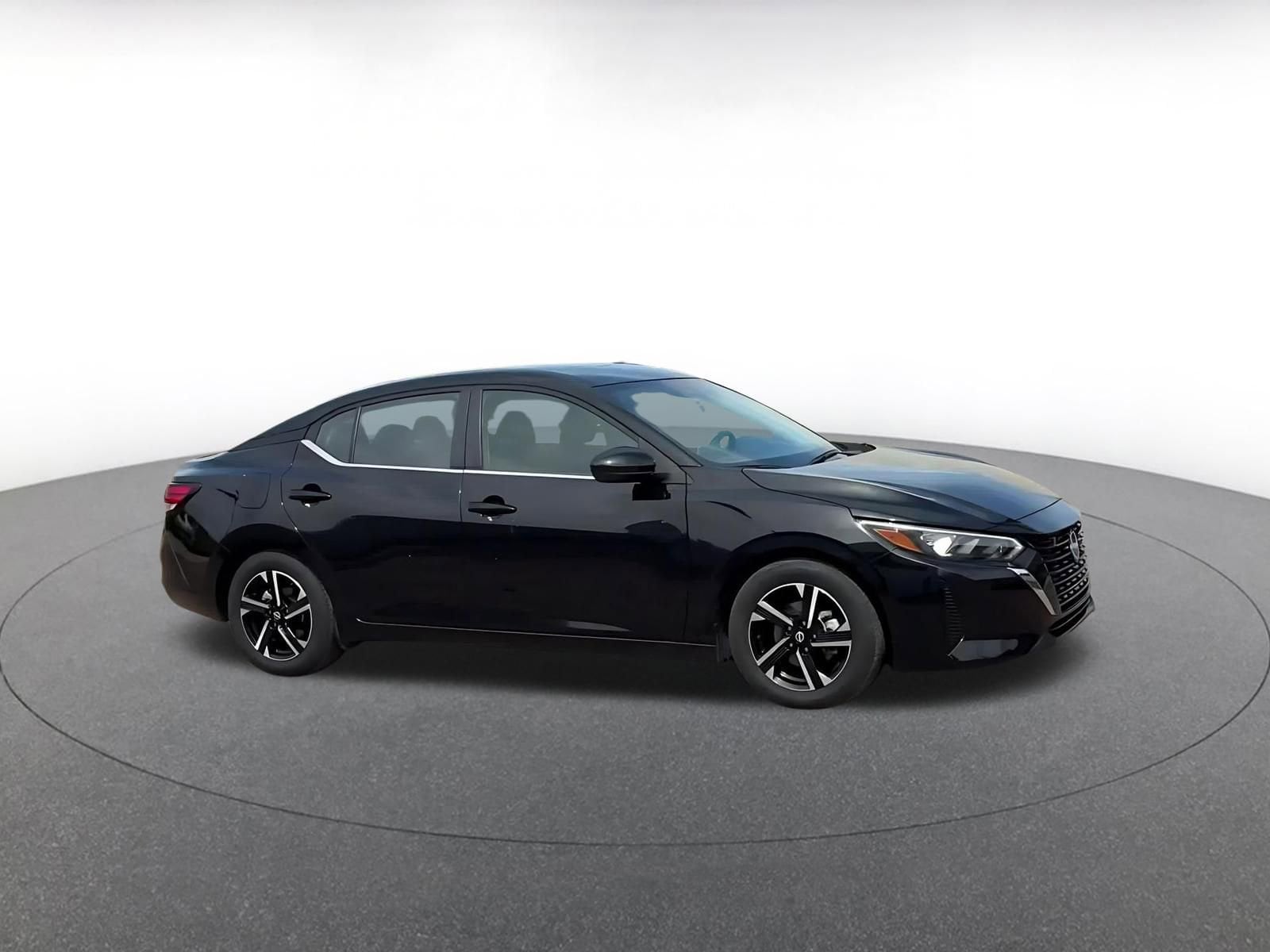 Thumbnail: 2025 Nissan Sentra - 2