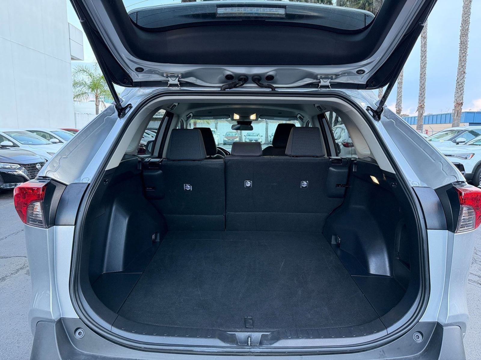 Thumbnail: 2025 Toyota RAV4 - 30