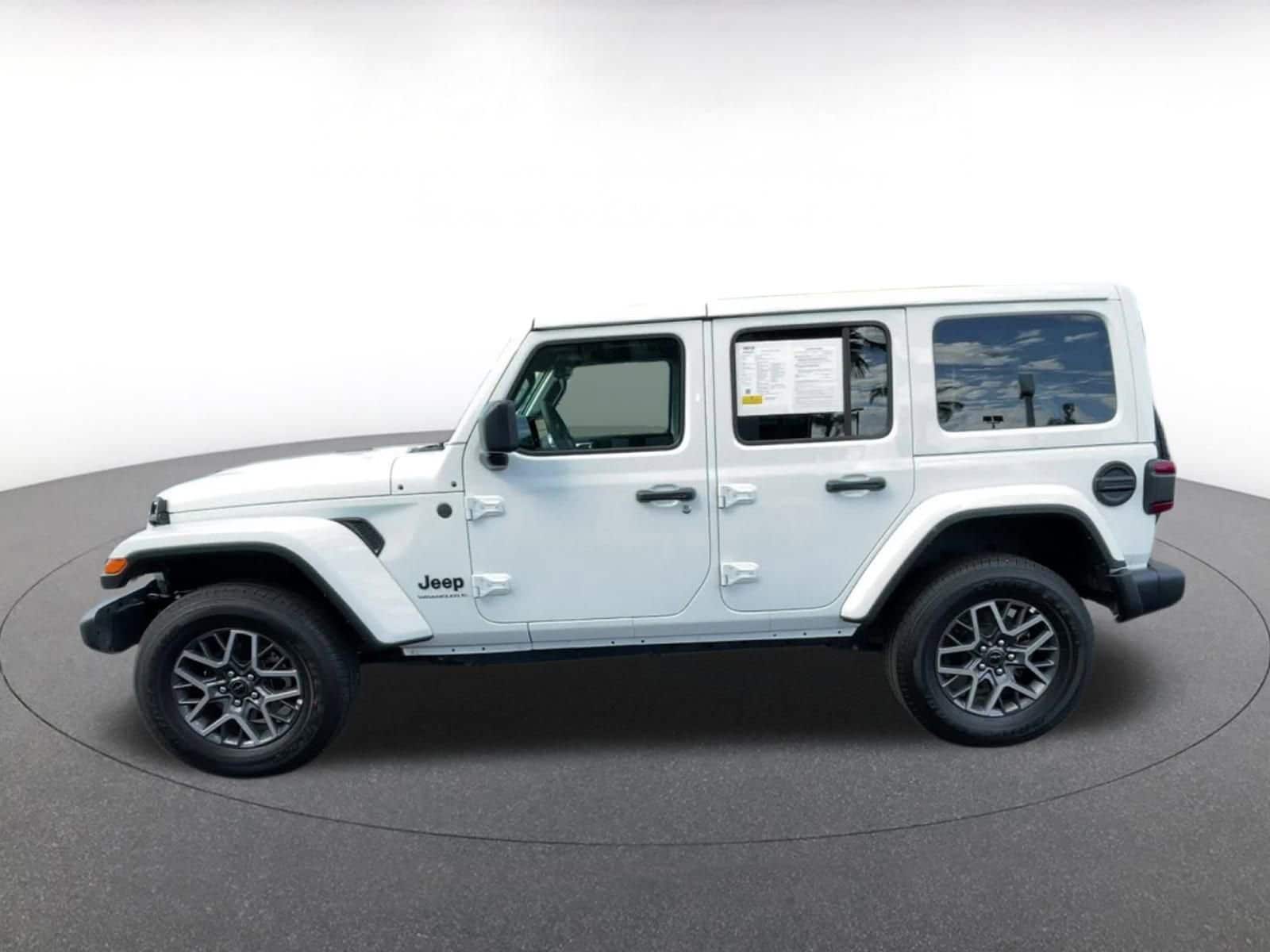 Thumbnail: 2025 Jeep Wrangler - 9