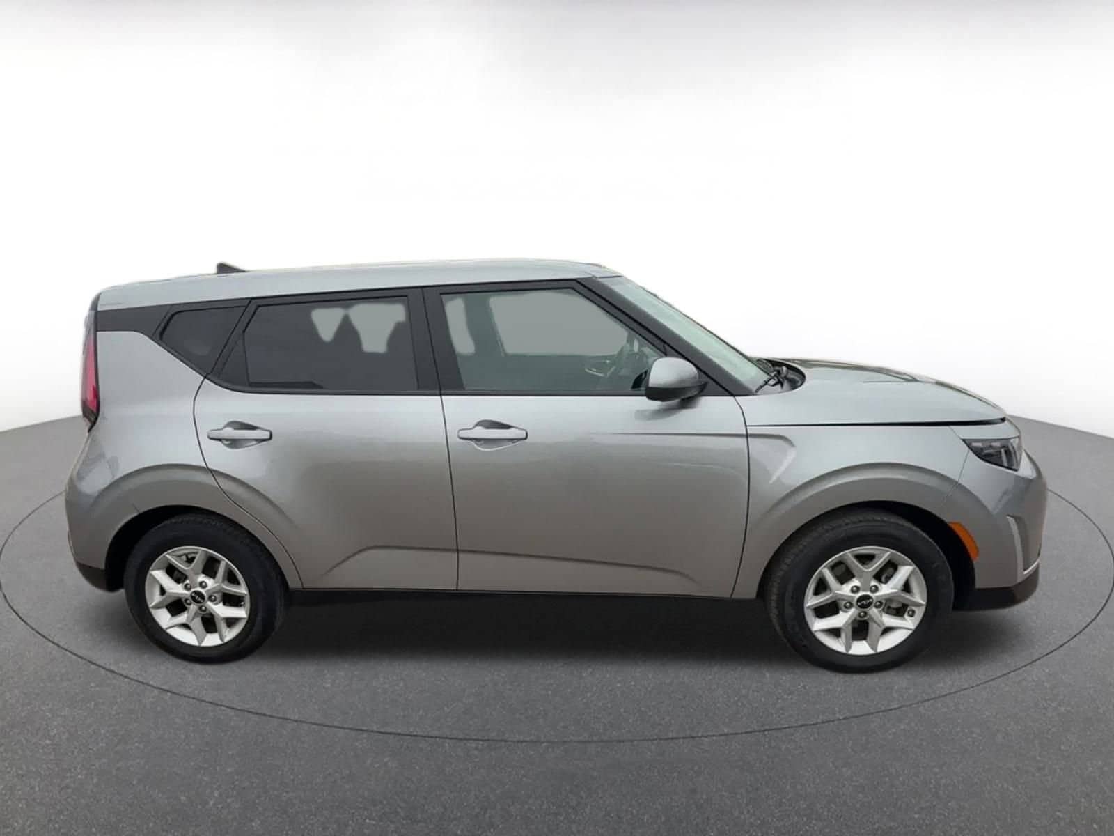 Thumbnail: 2024 Kia Soul - 16