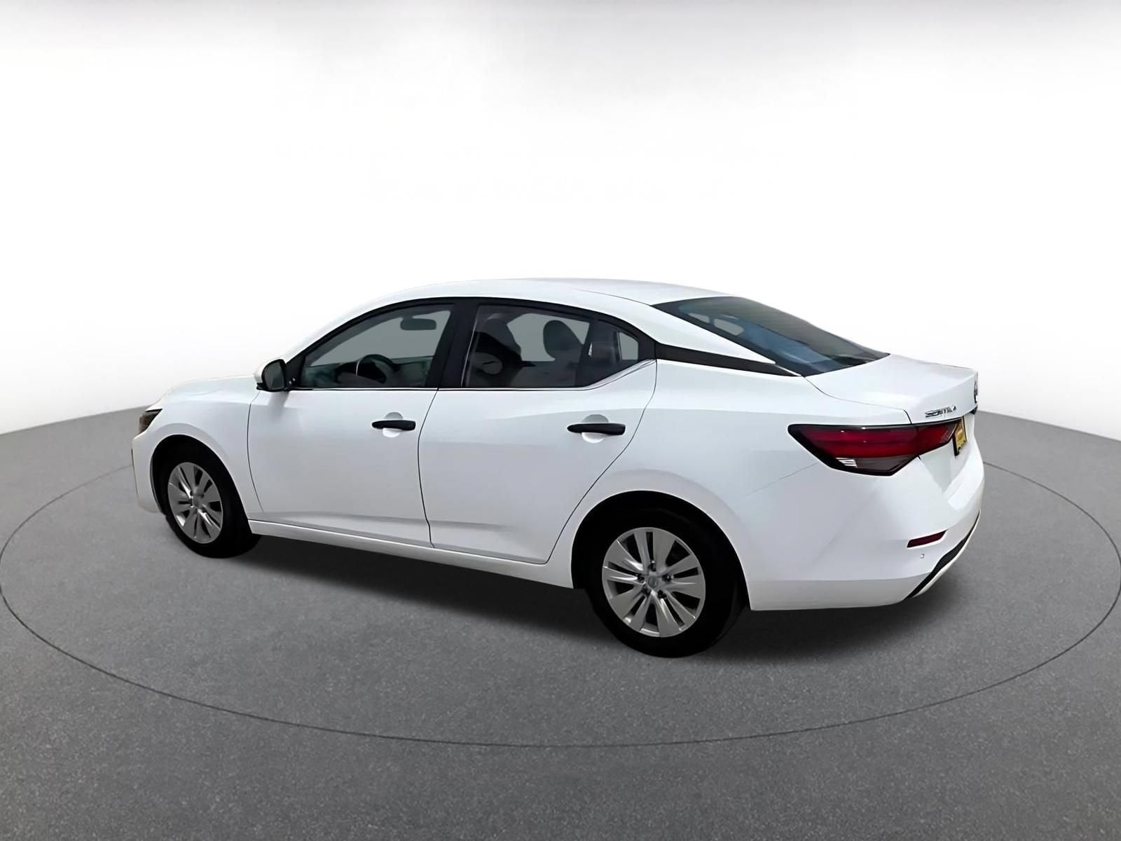 Thumbnail: 2025 Nissan Sentra - 8