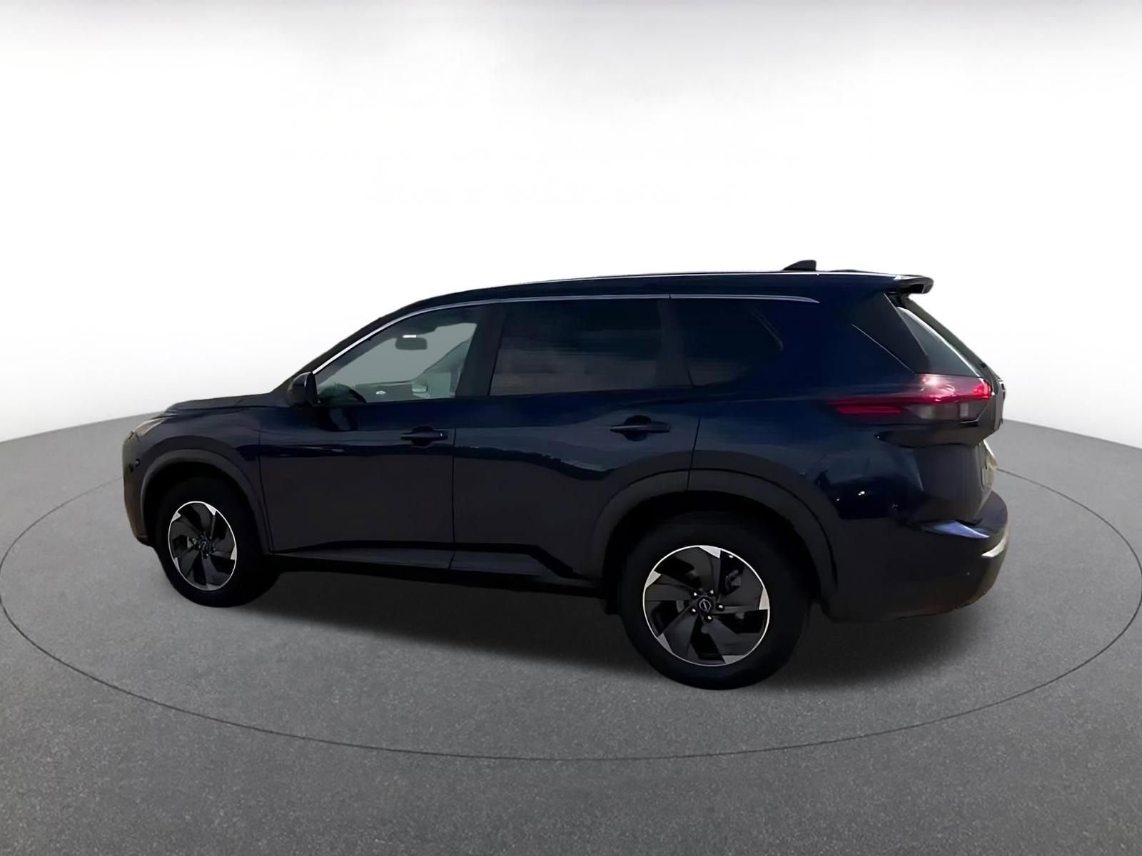 Thumbnail: 2025 Nissan Rogue - 10