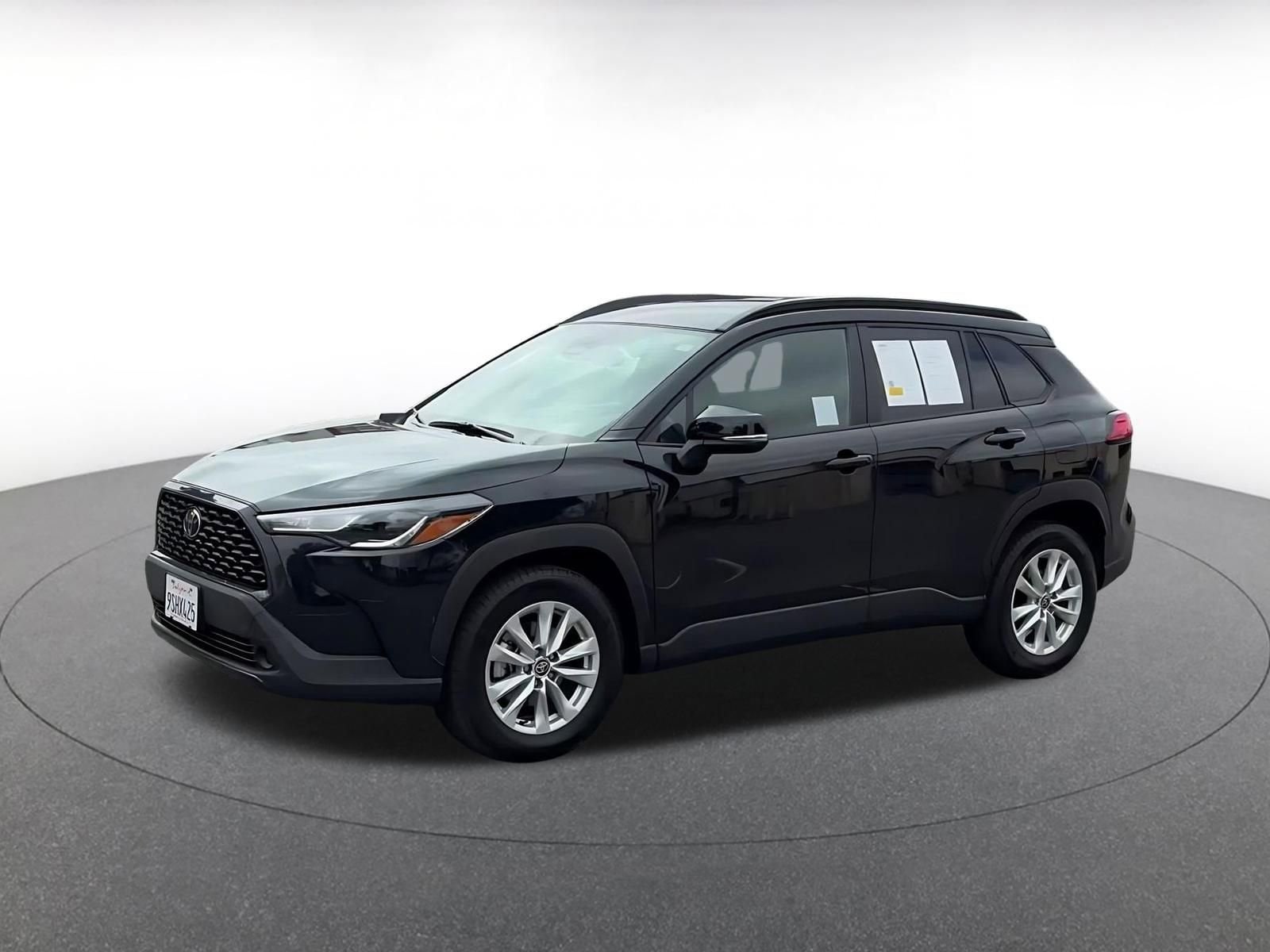 Thumbnail: 2025 Toyota Corolla Cross - 8