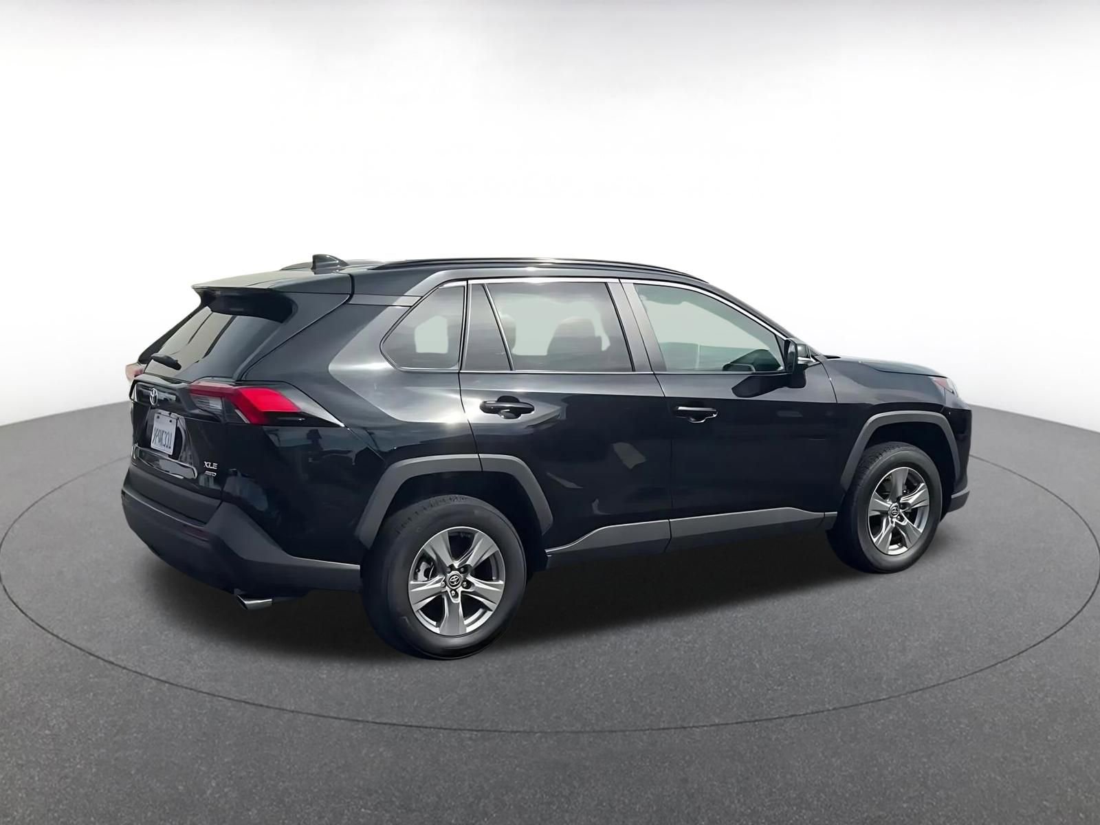 Thumbnail: 2025 Toyota RAV4 - 15