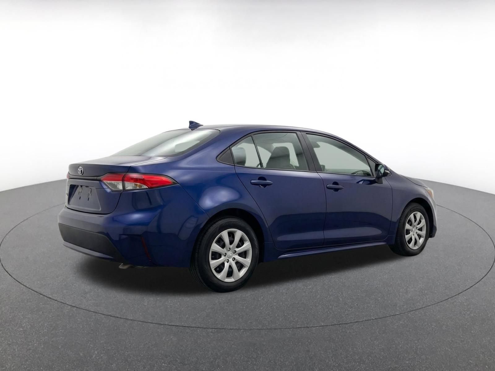 Thumbnail: 2025 Toyota Corolla - 9