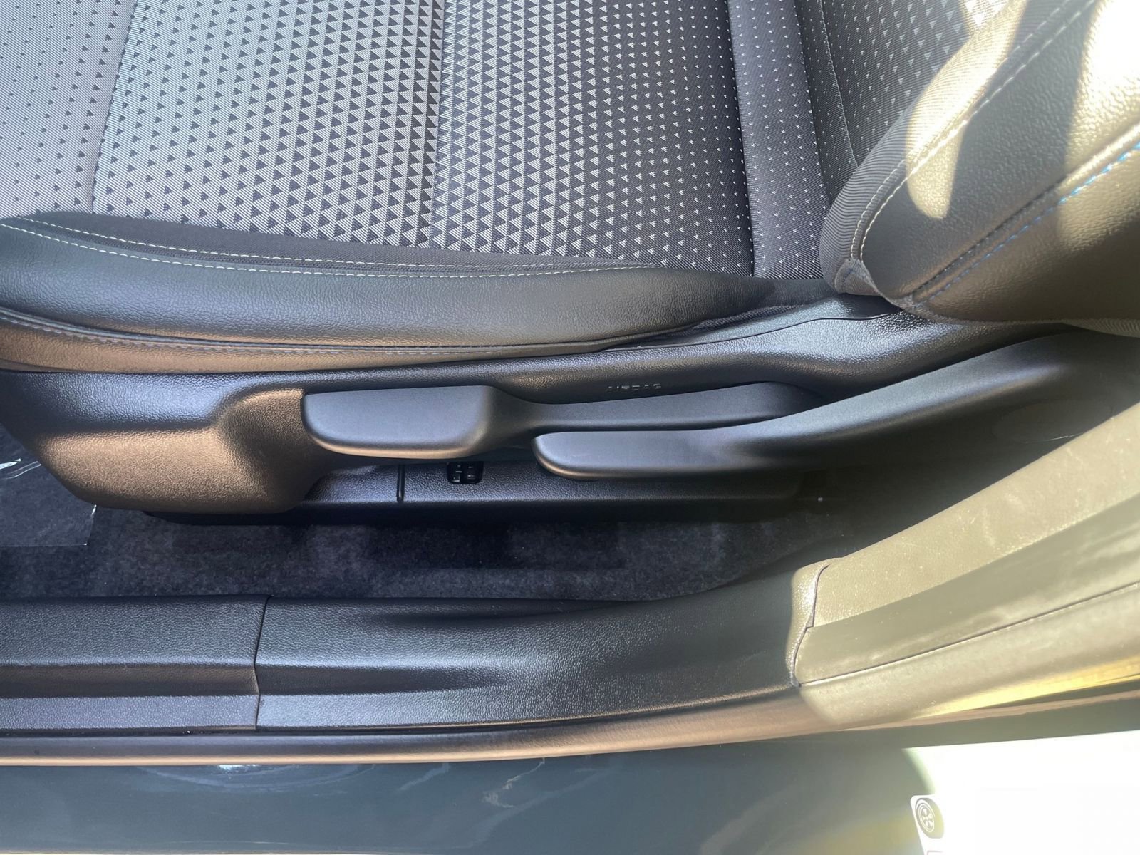 Thumbnail: 2025 Chevrolet Trax - 23