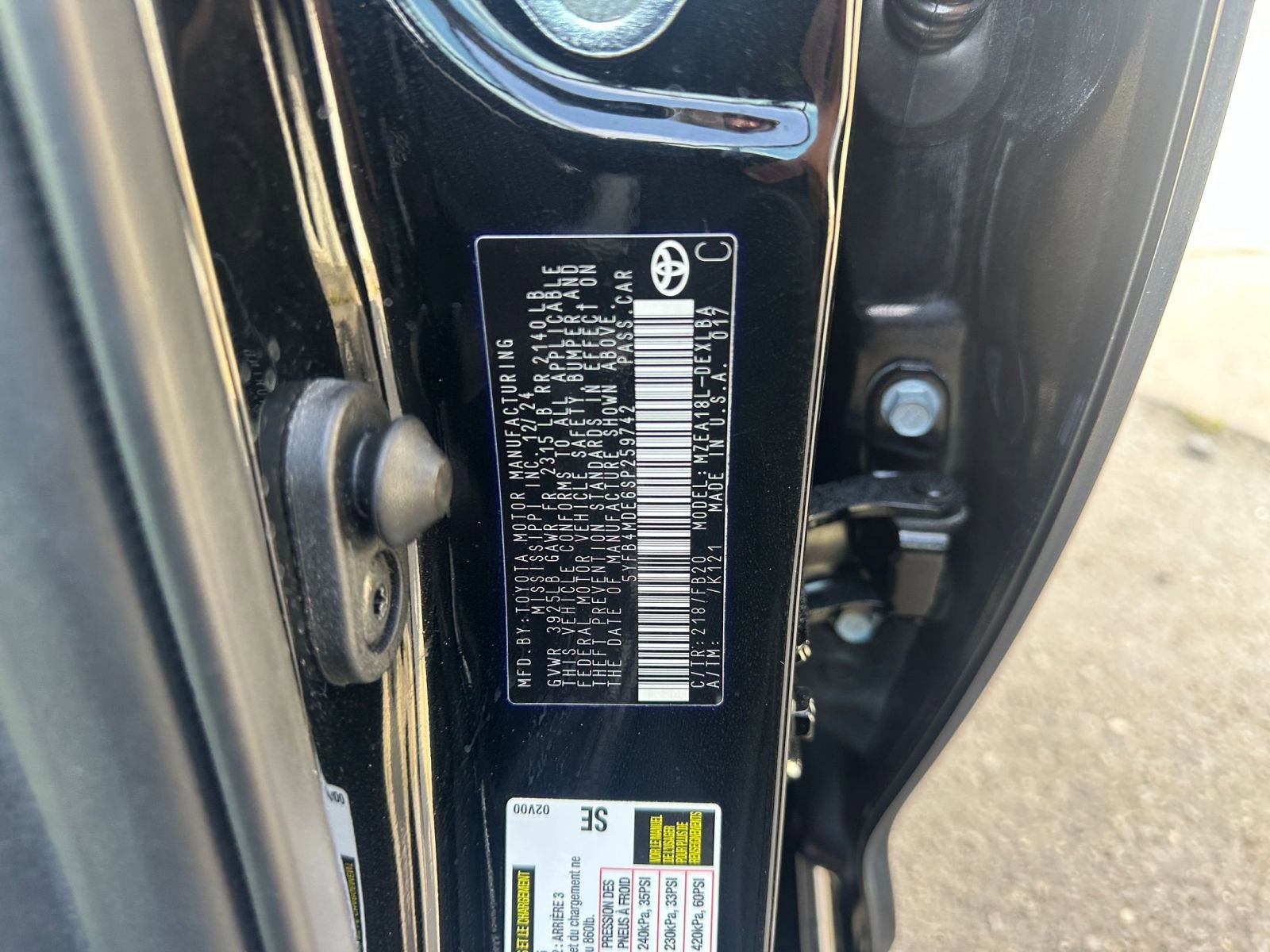 Thumbnail: 2025 Toyota Corolla - 27