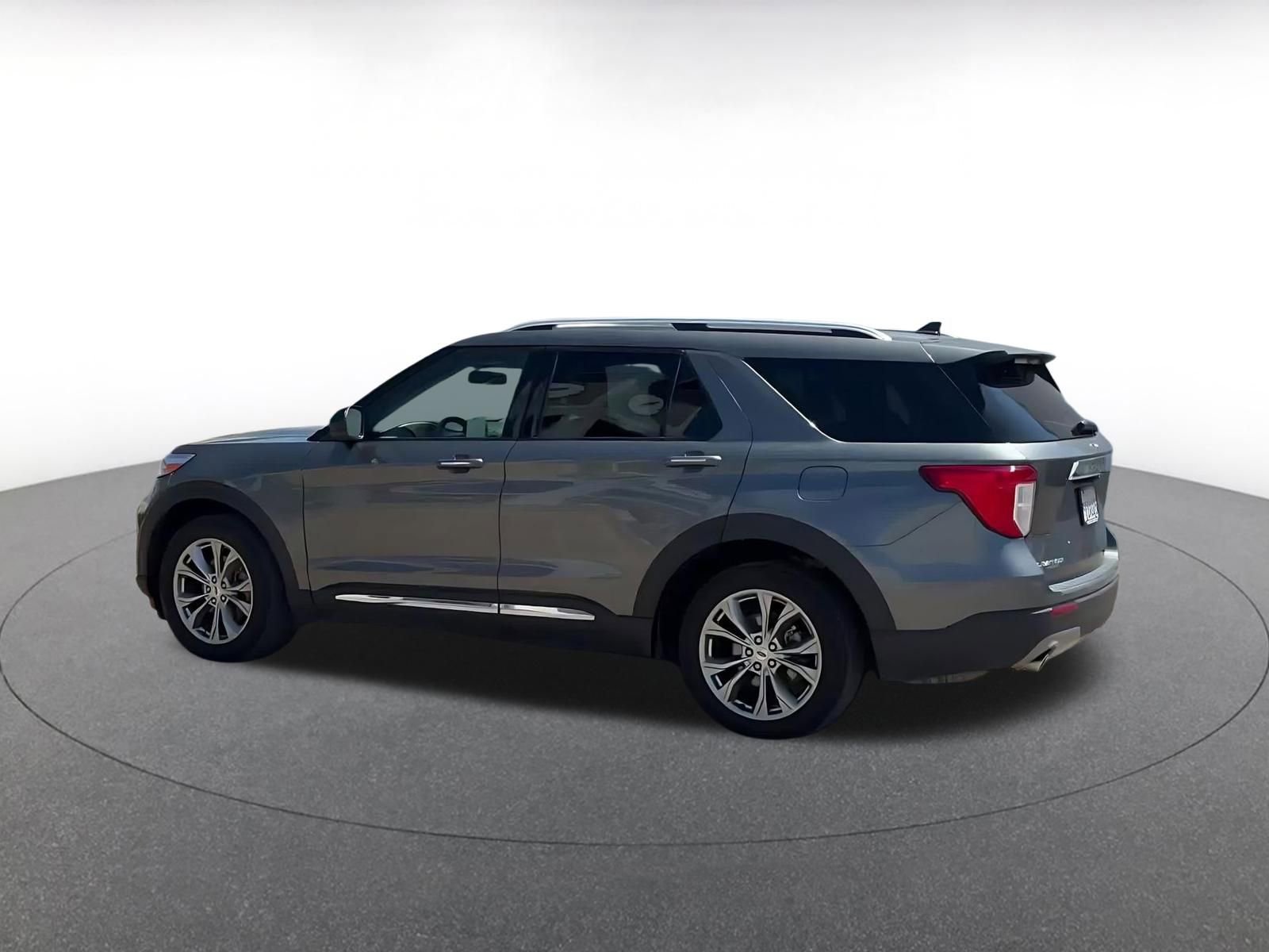 Thumbnail: 2023 Ford Explorer - 10