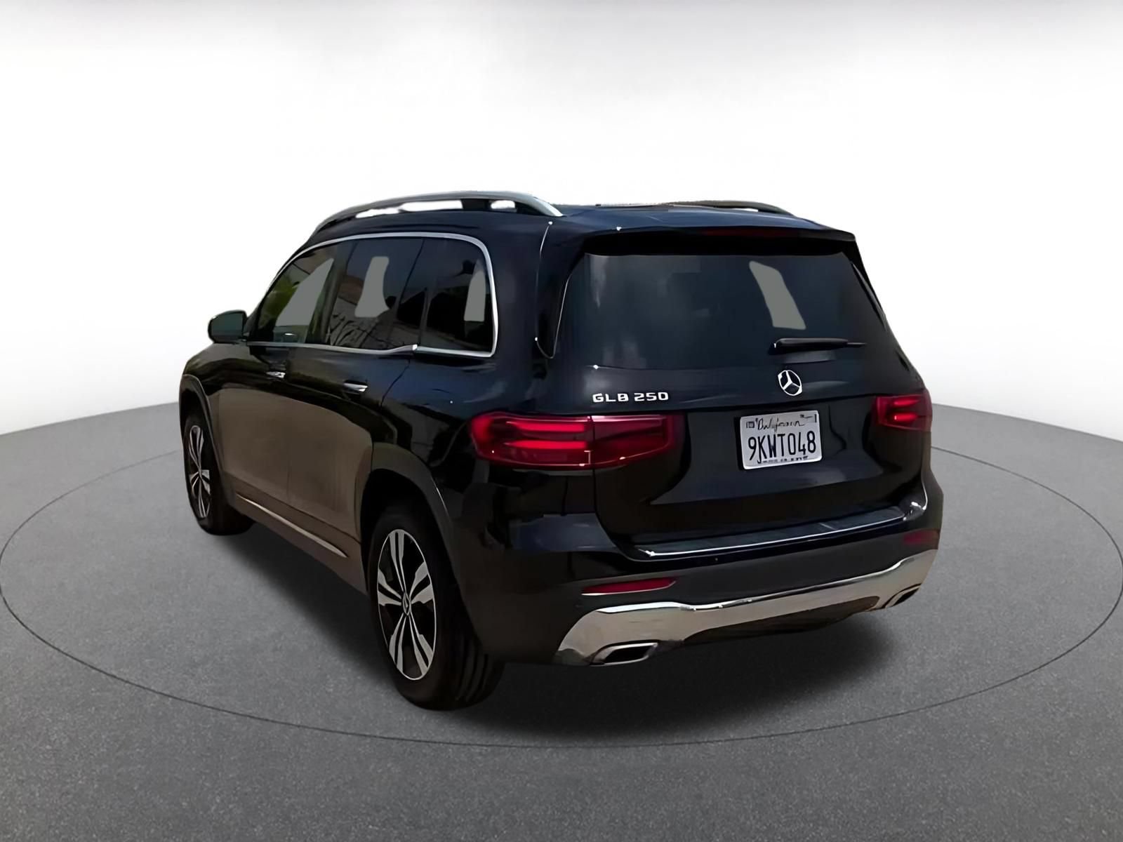 Thumbnail: 2024 Mercedes-Benz GLB - 13