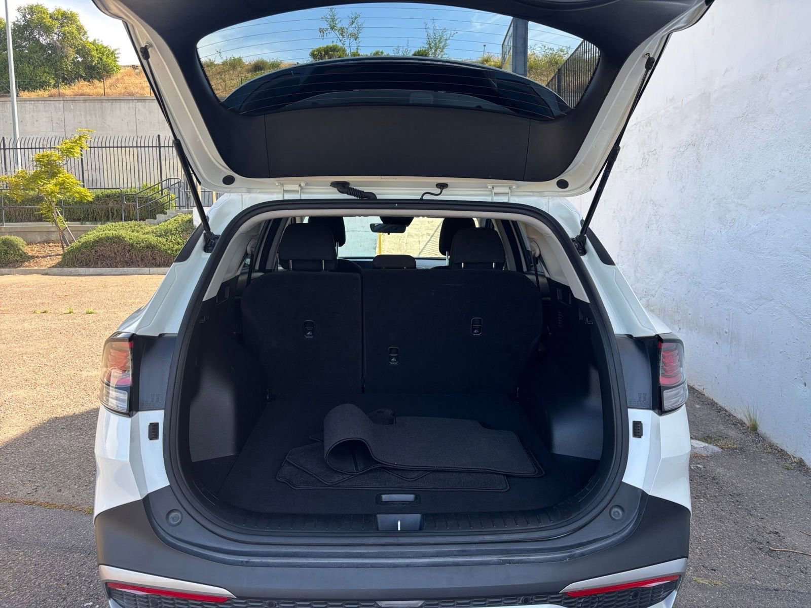 Thumbnail: 2025 Kia Sportage - 30