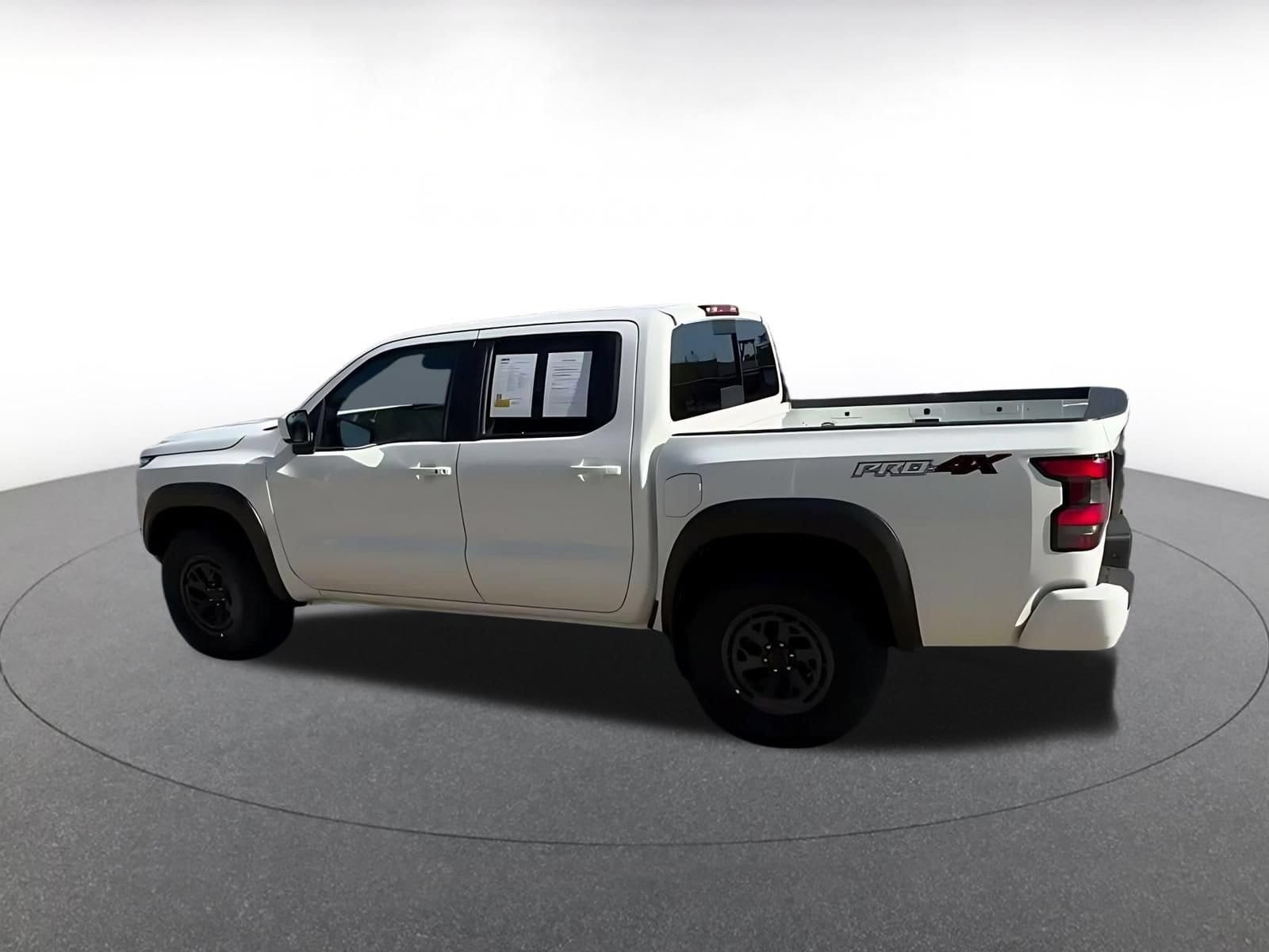 Thumbnail: 2026 Nissan Frontier - 9