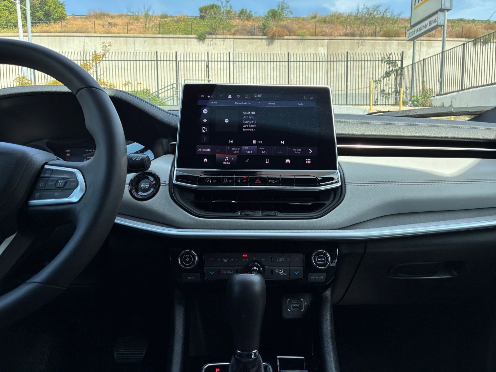 Thumbnail: 2025 Jeep Compass - 17