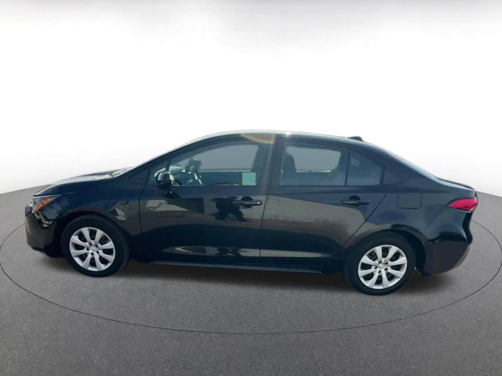 Thumbnail: 2025 Toyota Corolla - 9