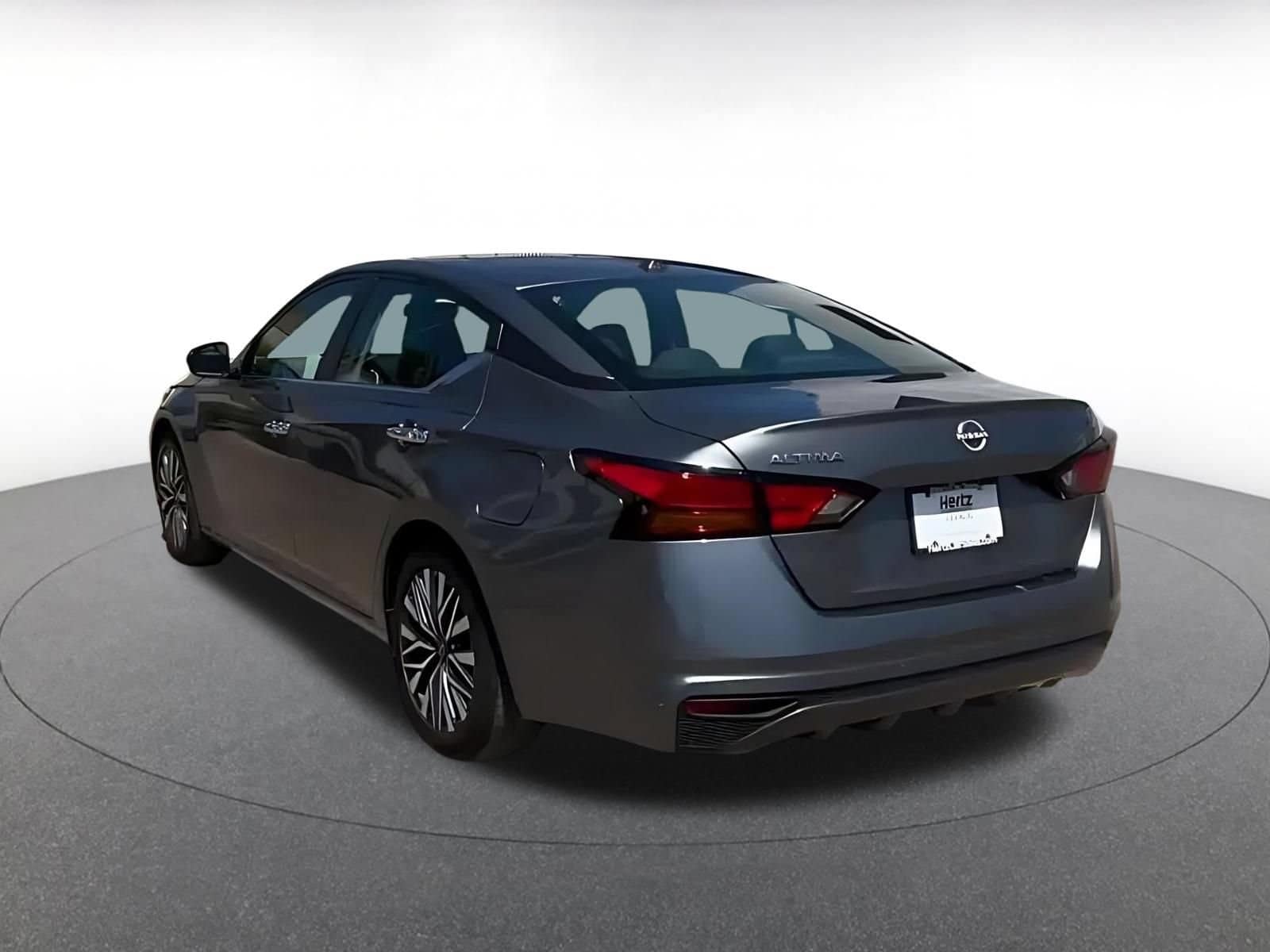 Thumbnail: 2025 Nissan Altima - 11