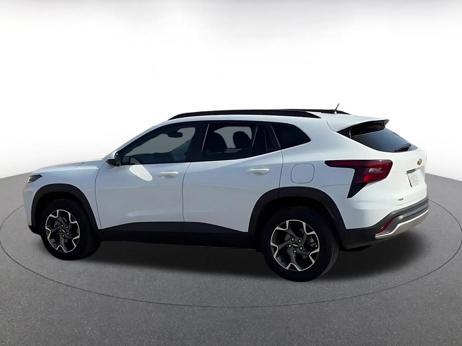 Thumbnail: 2025 Chevrolet Trax - 9