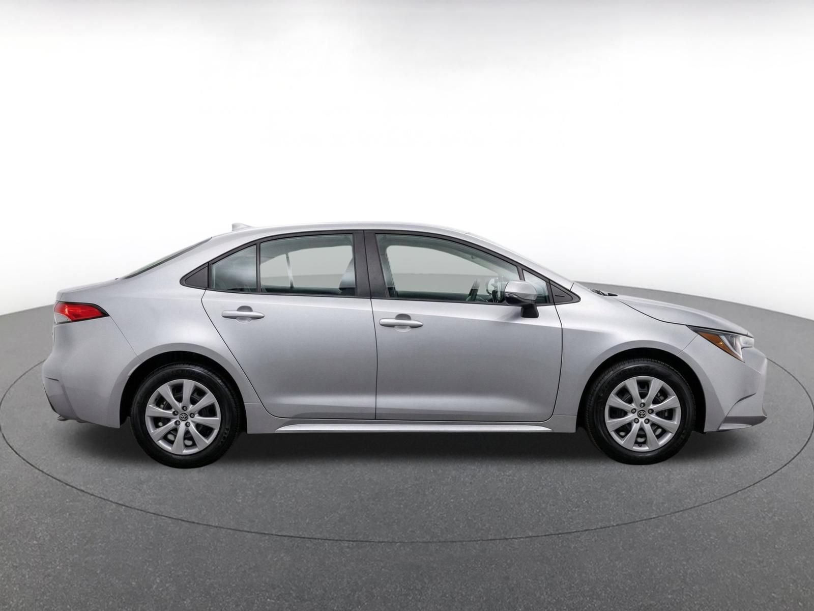Thumbnail: 2025 Toyota Corolla - 10