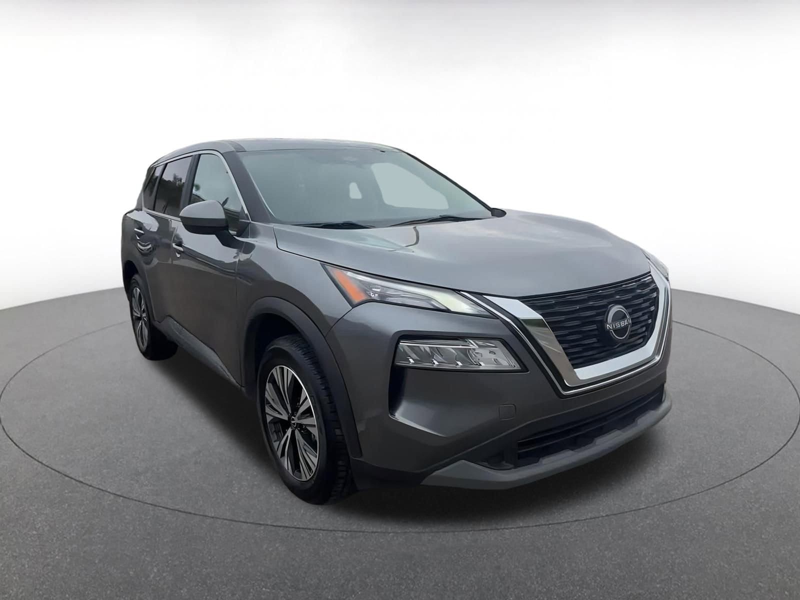 2023 Nissan Rogue SV 3