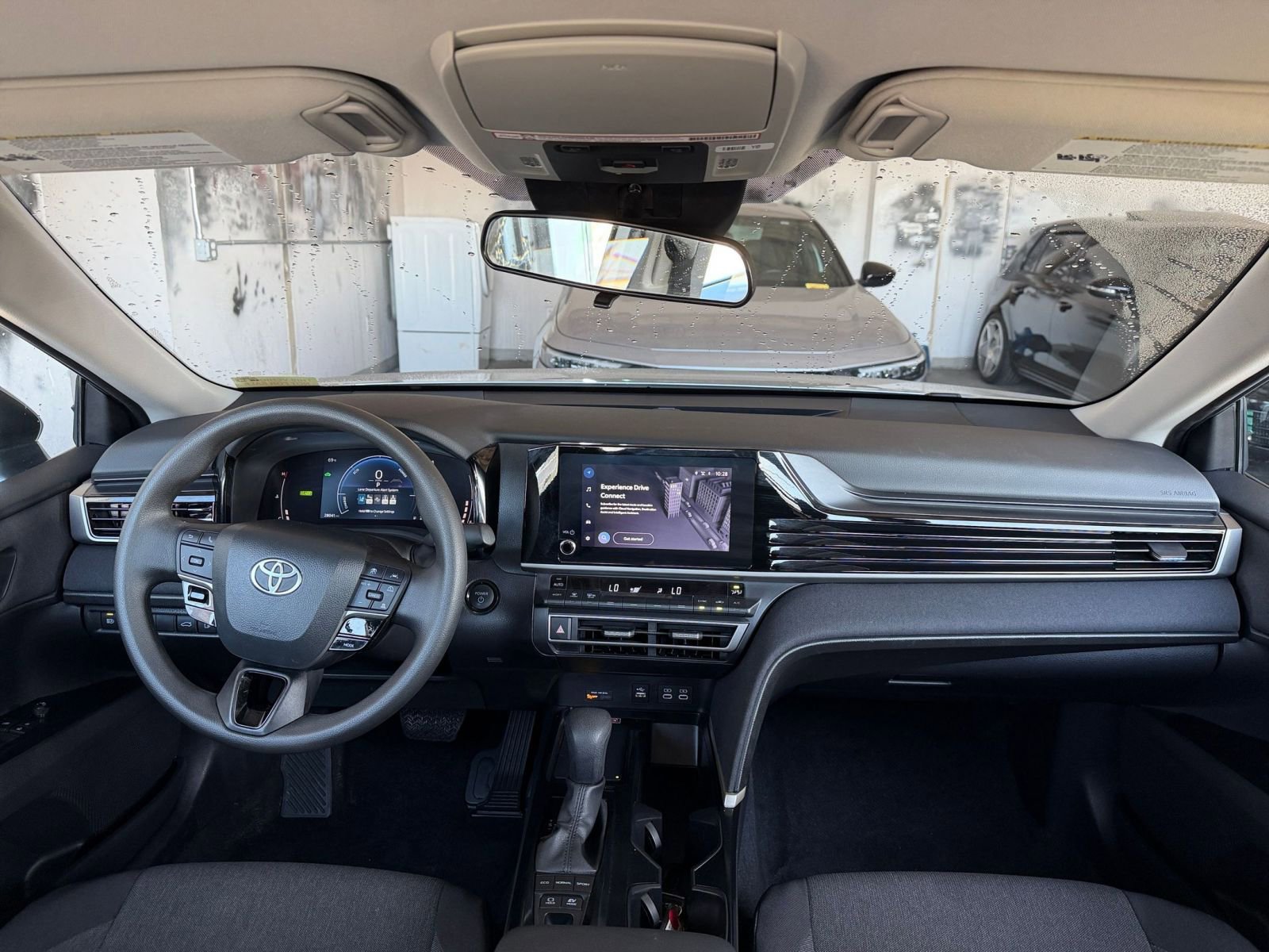 Thumbnail: 2025 Toyota Camry - 32