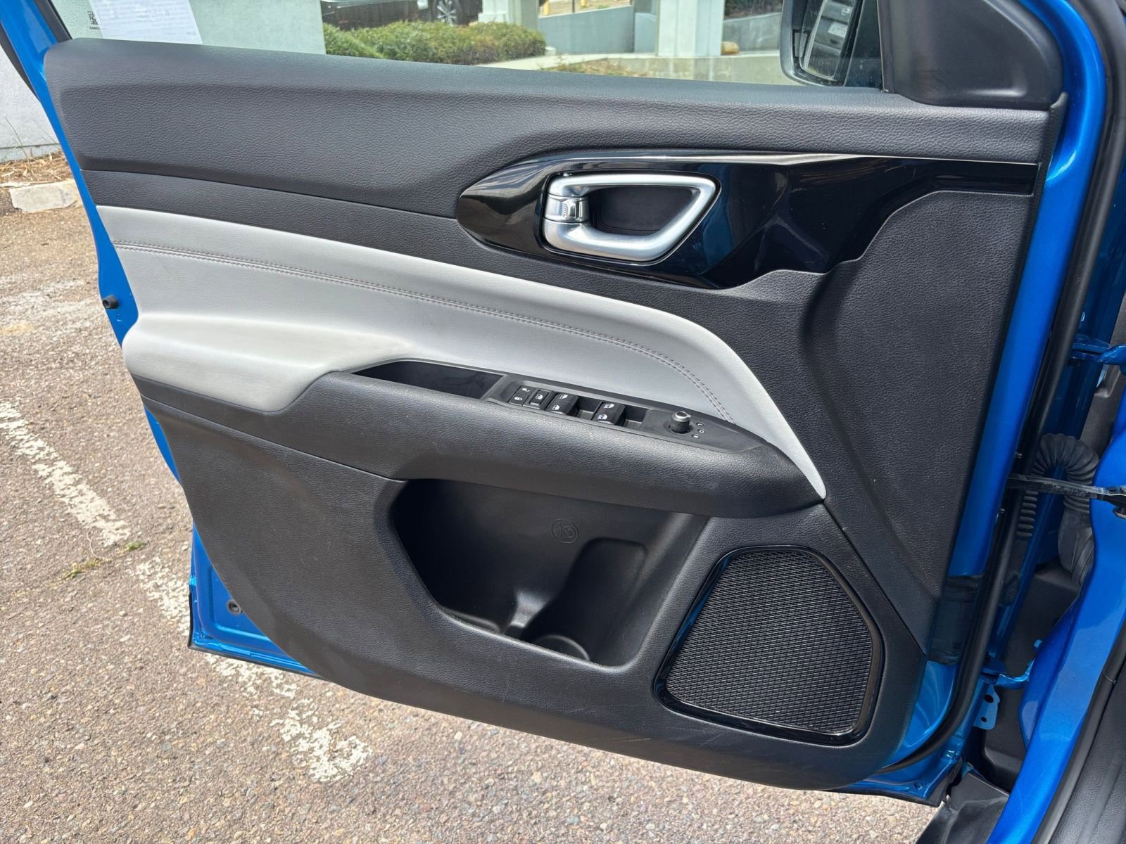 Thumbnail: 2025 Jeep Compass - 18
