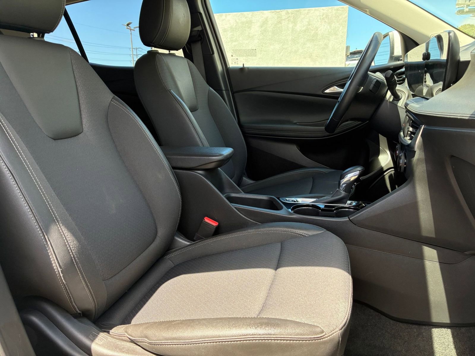 Thumbnail: 2025 Buick Encore GX - 35