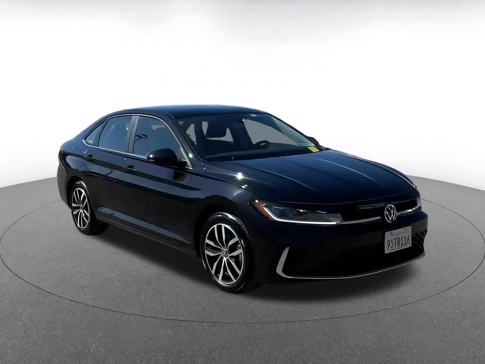 Thumbnail: 2025 Volkswagen Jetta - 2