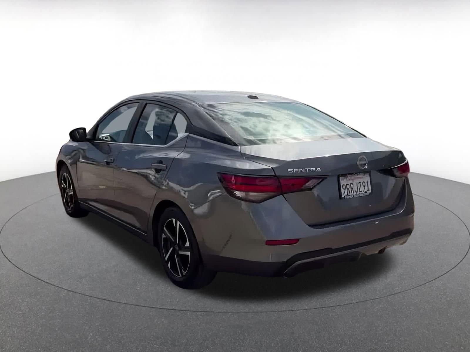 Thumbnail: 2025 Nissan Sentra - 11