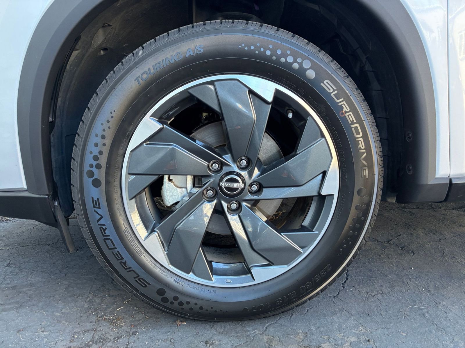 Thumbnail: 2025 Nissan Rogue - 32