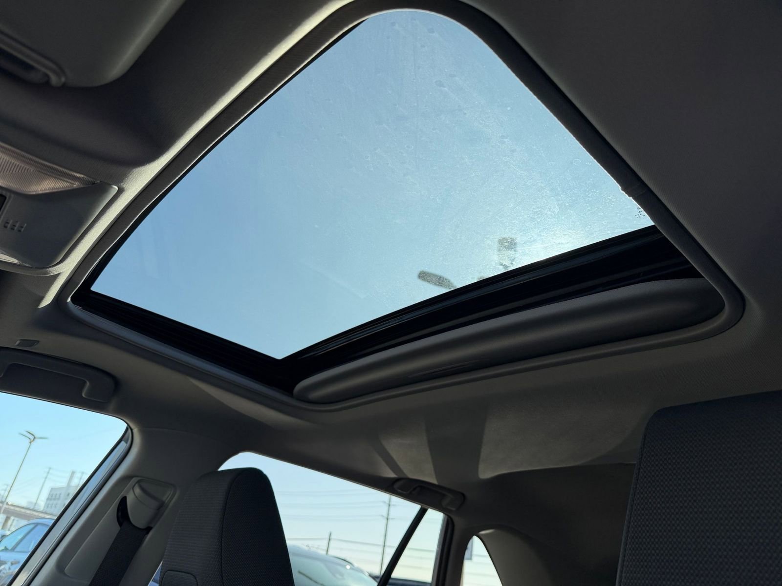 Thumbnail: 2025 Toyota RAV4 - 29