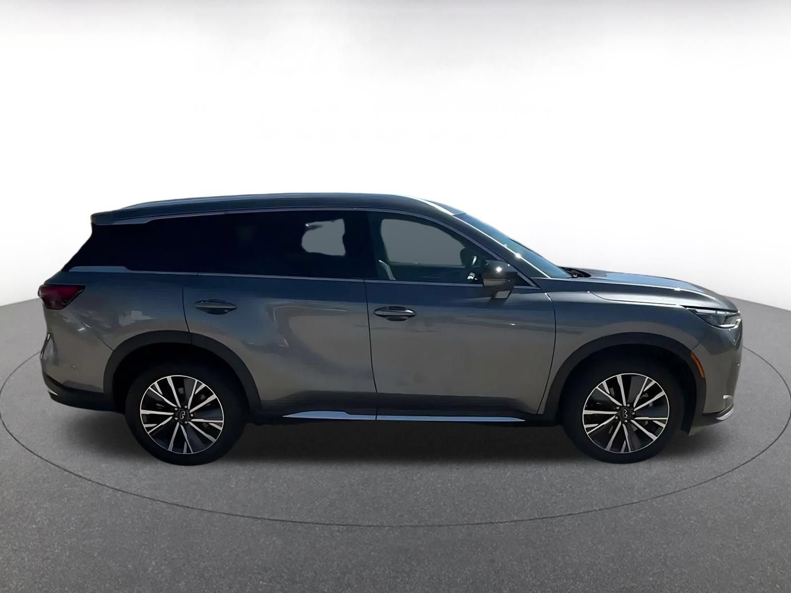 Thumbnail: 2026 INFINITI QX60 - 15
