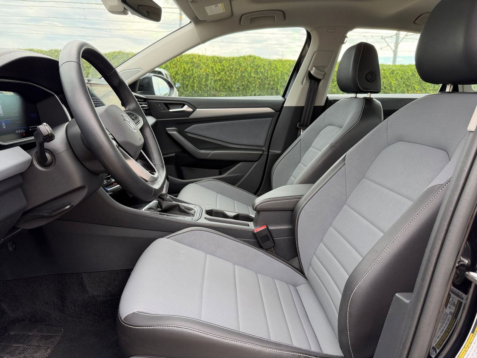 Thumbnail: 2025 Volkswagen Jetta - 25