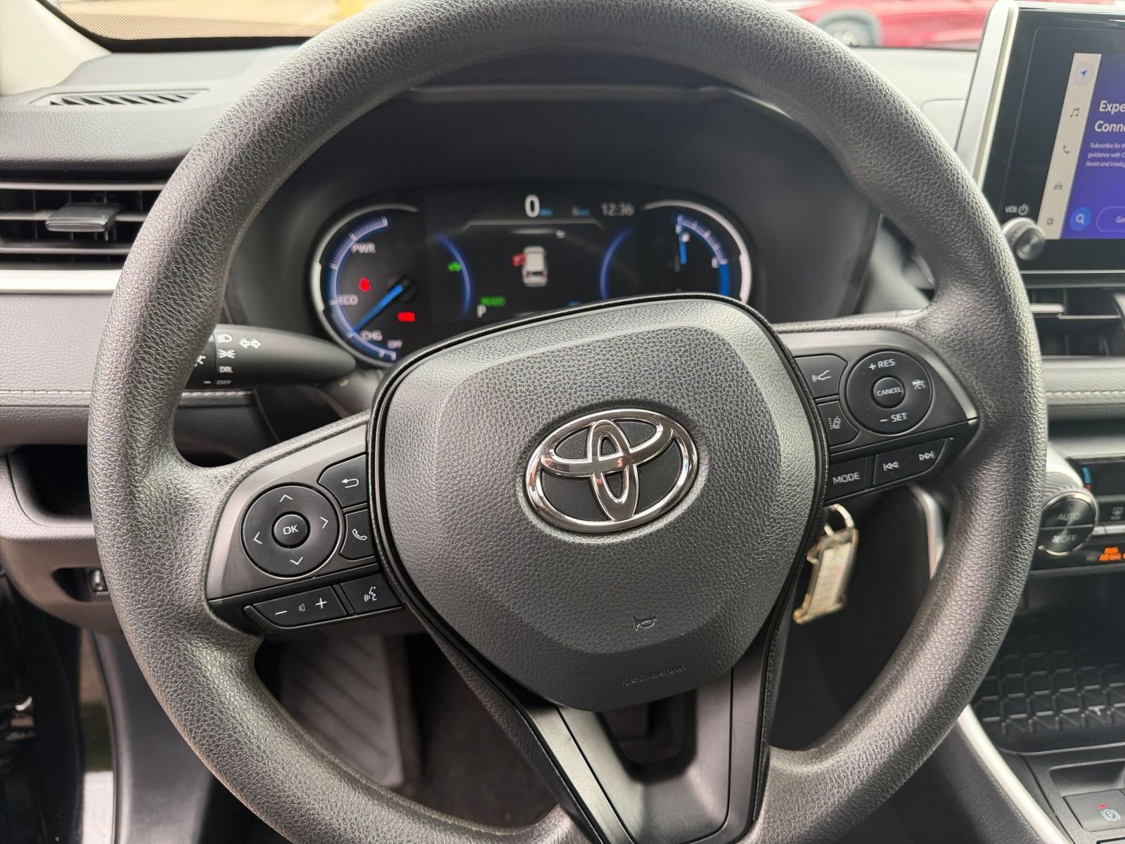 Thumbnail: 2025 Toyota RAV4 - 27