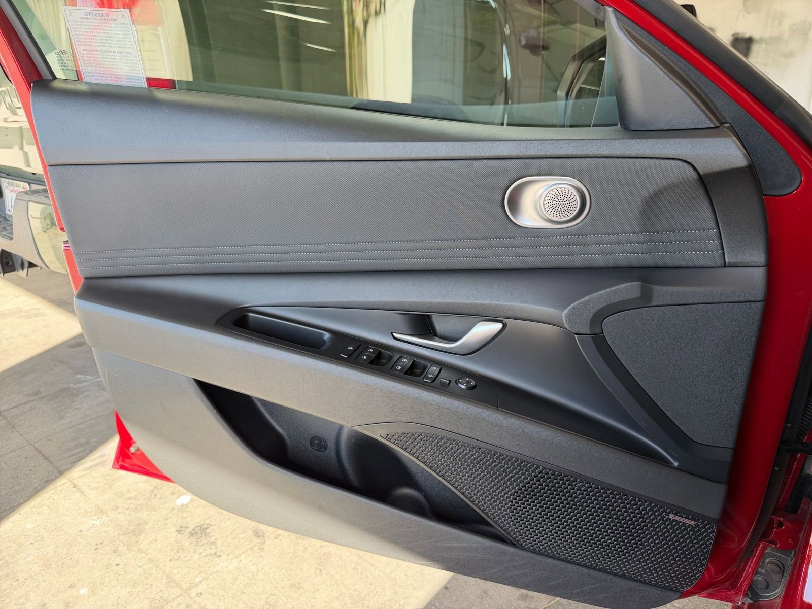 Thumbnail: 2025 Hyundai Elantra - 18