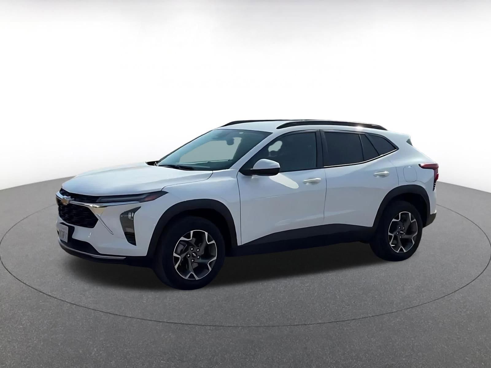 Thumbnail: 2025 Chevrolet Trax - 7