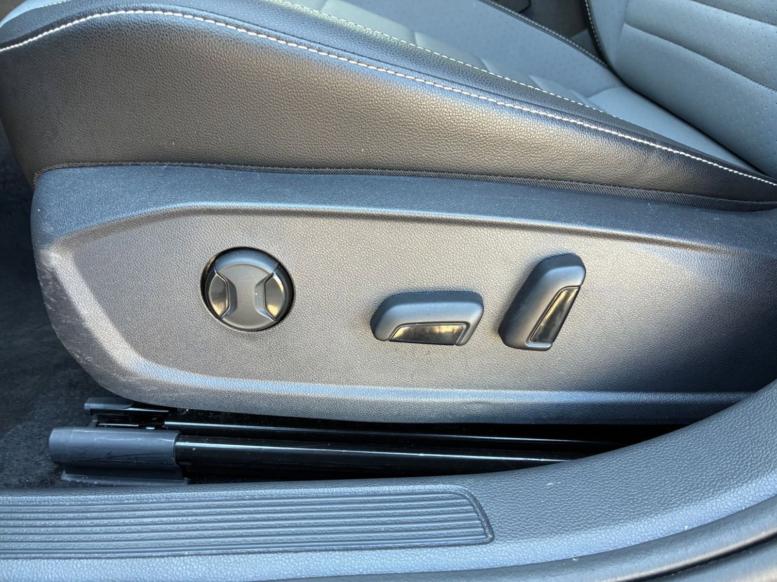 Thumbnail: 2025 Volkswagen Jetta - 22