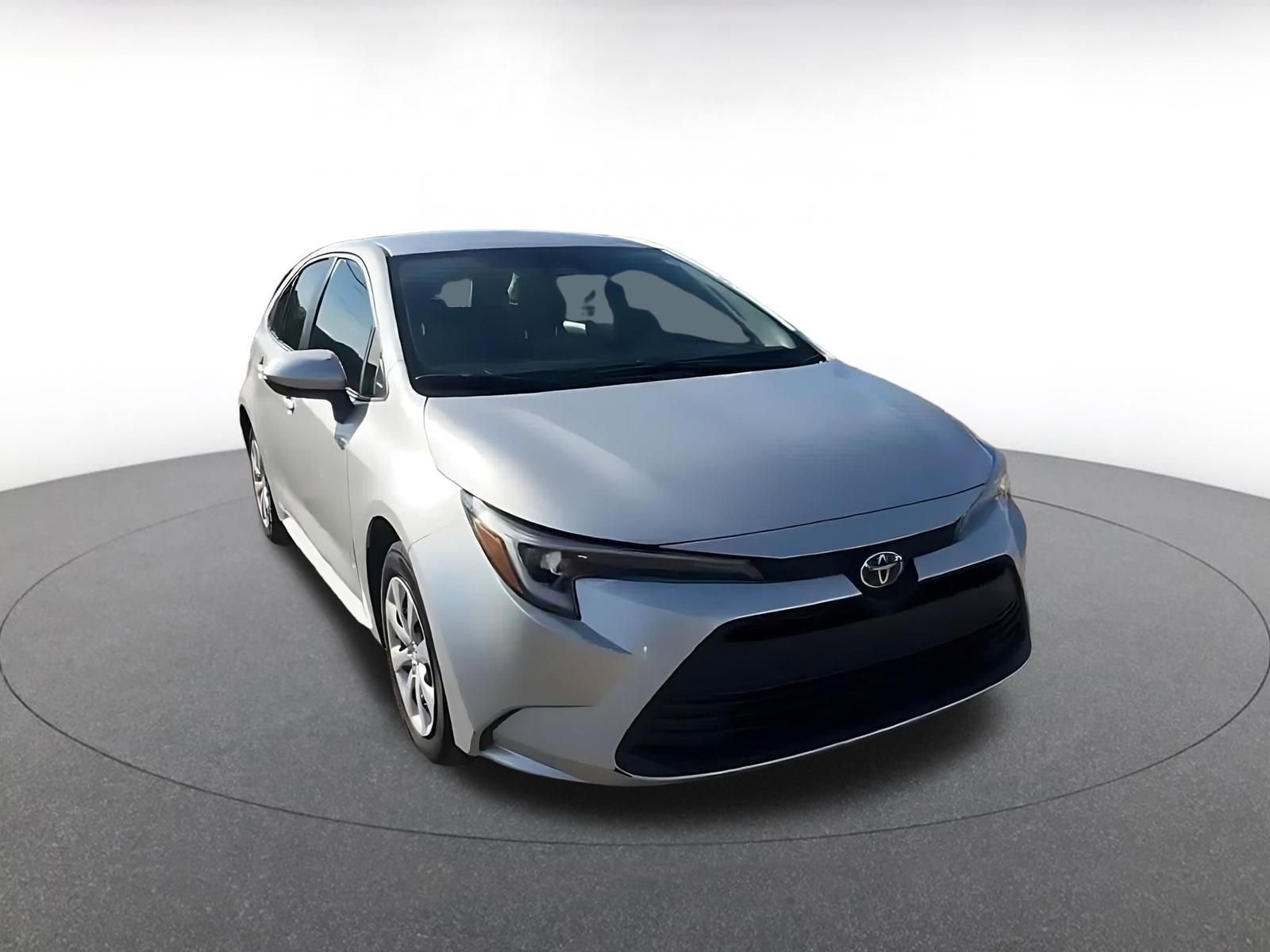 Thumbnail: 2025 Toyota Corolla - 3