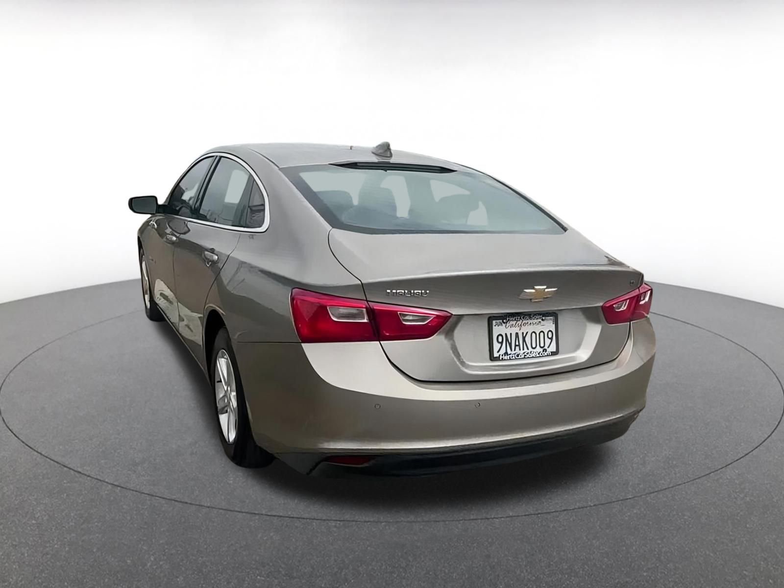 Thumbnail: 2024 Chevrolet Malibu - 11