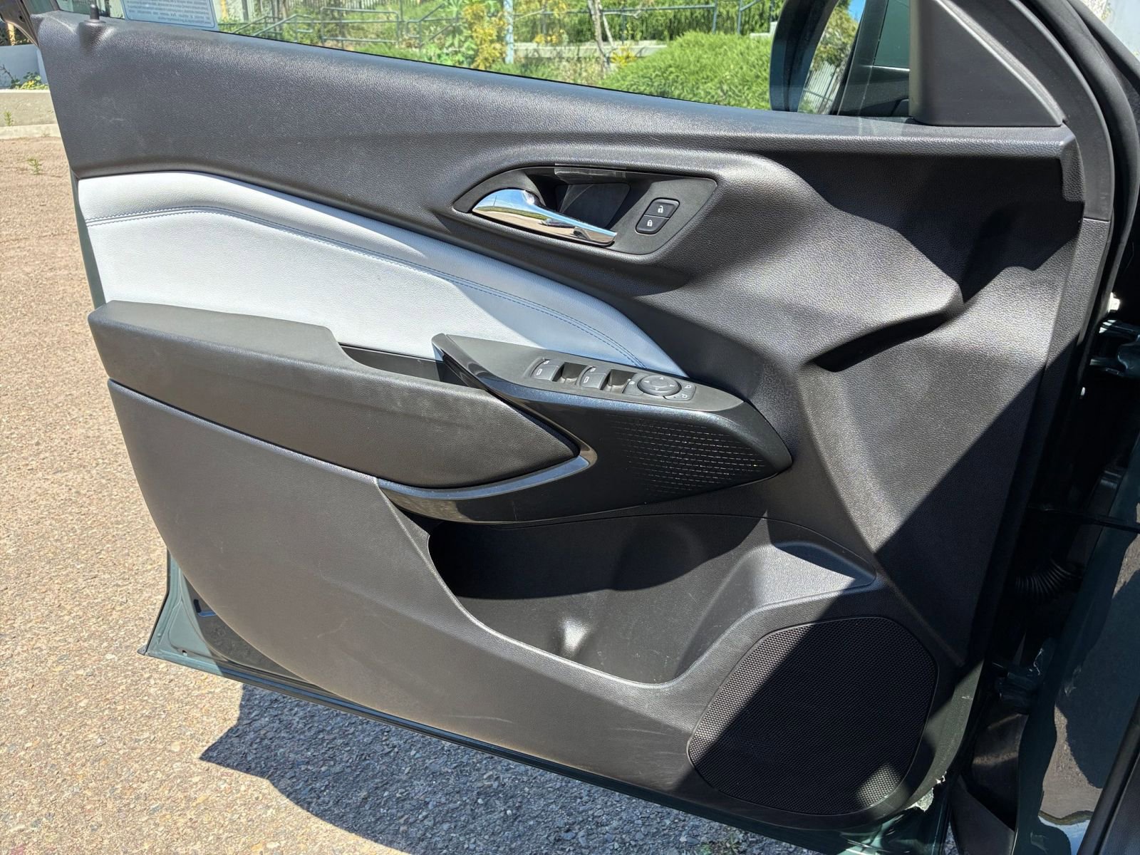 Thumbnail: 2025 Chevrolet Trax - 18