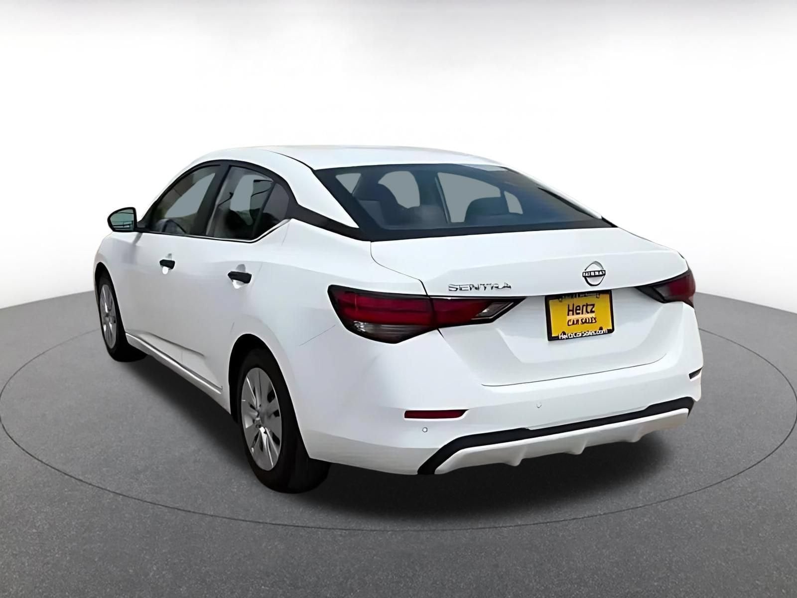 Thumbnail: 2025 Nissan Sentra - 9