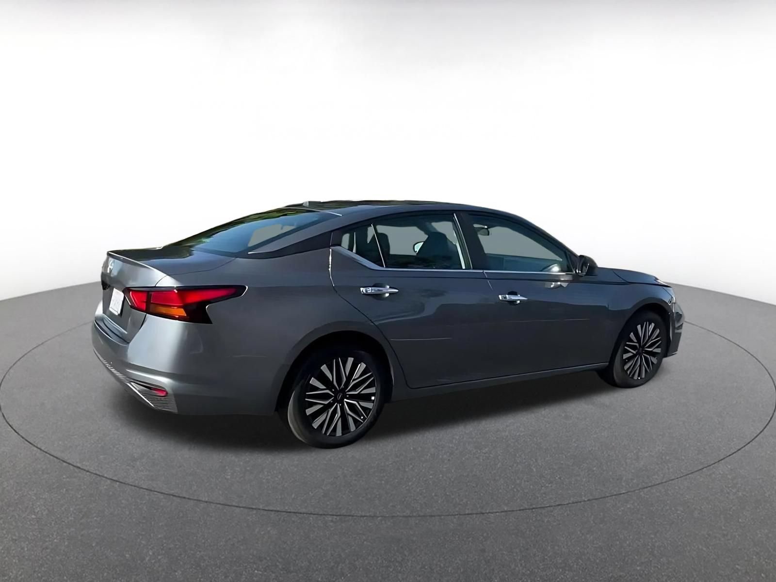 Thumbnail: 2025 Nissan Altima - 15