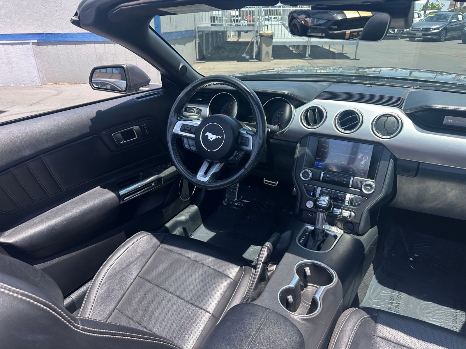 2023 Ford Mustang  33