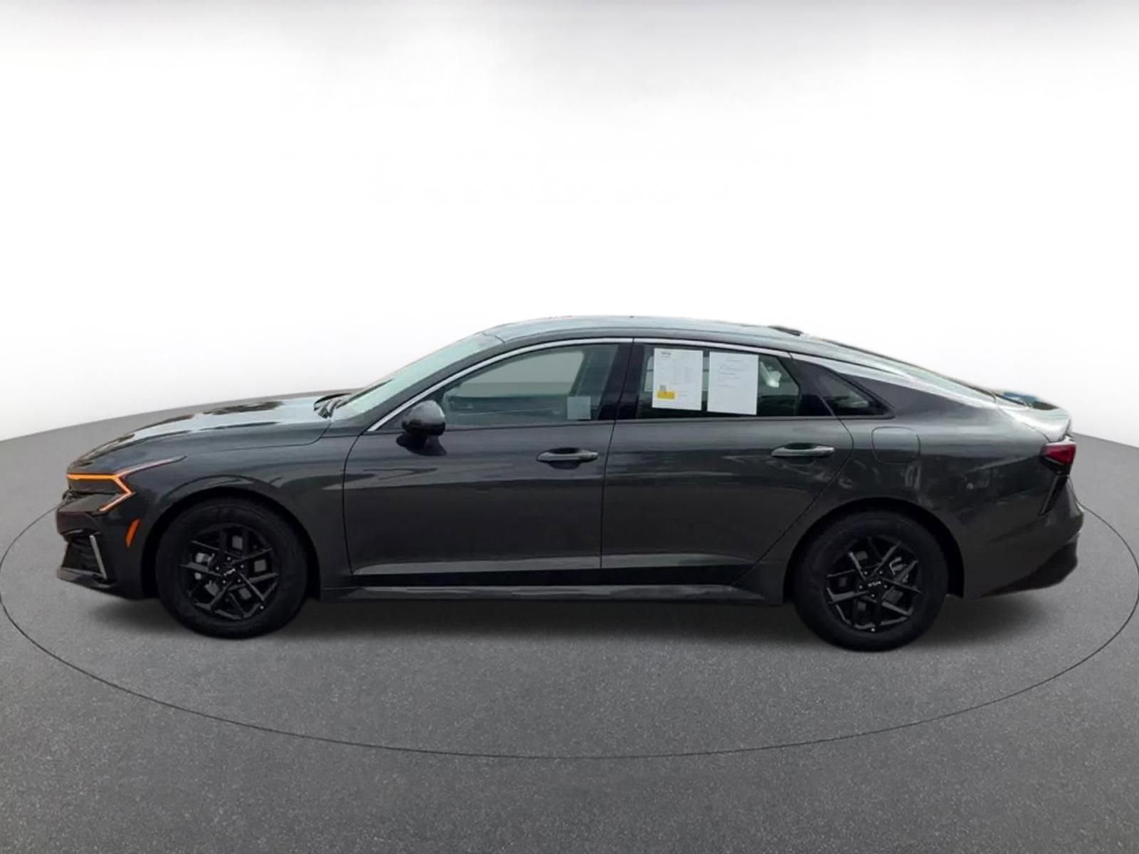 Thumbnail: 2025 Kia K5 - 9