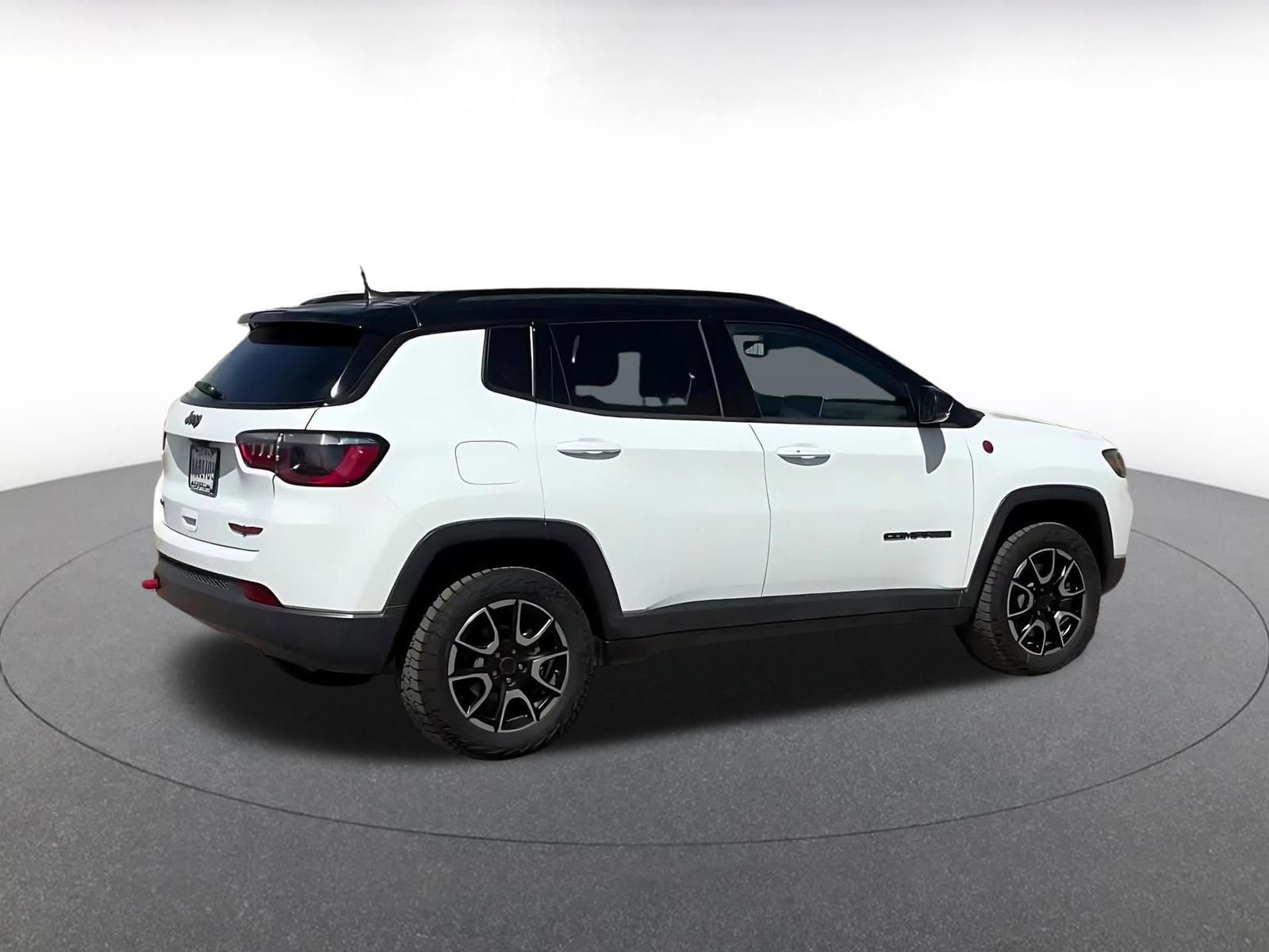 Thumbnail: 2025 Jeep Compass - 15