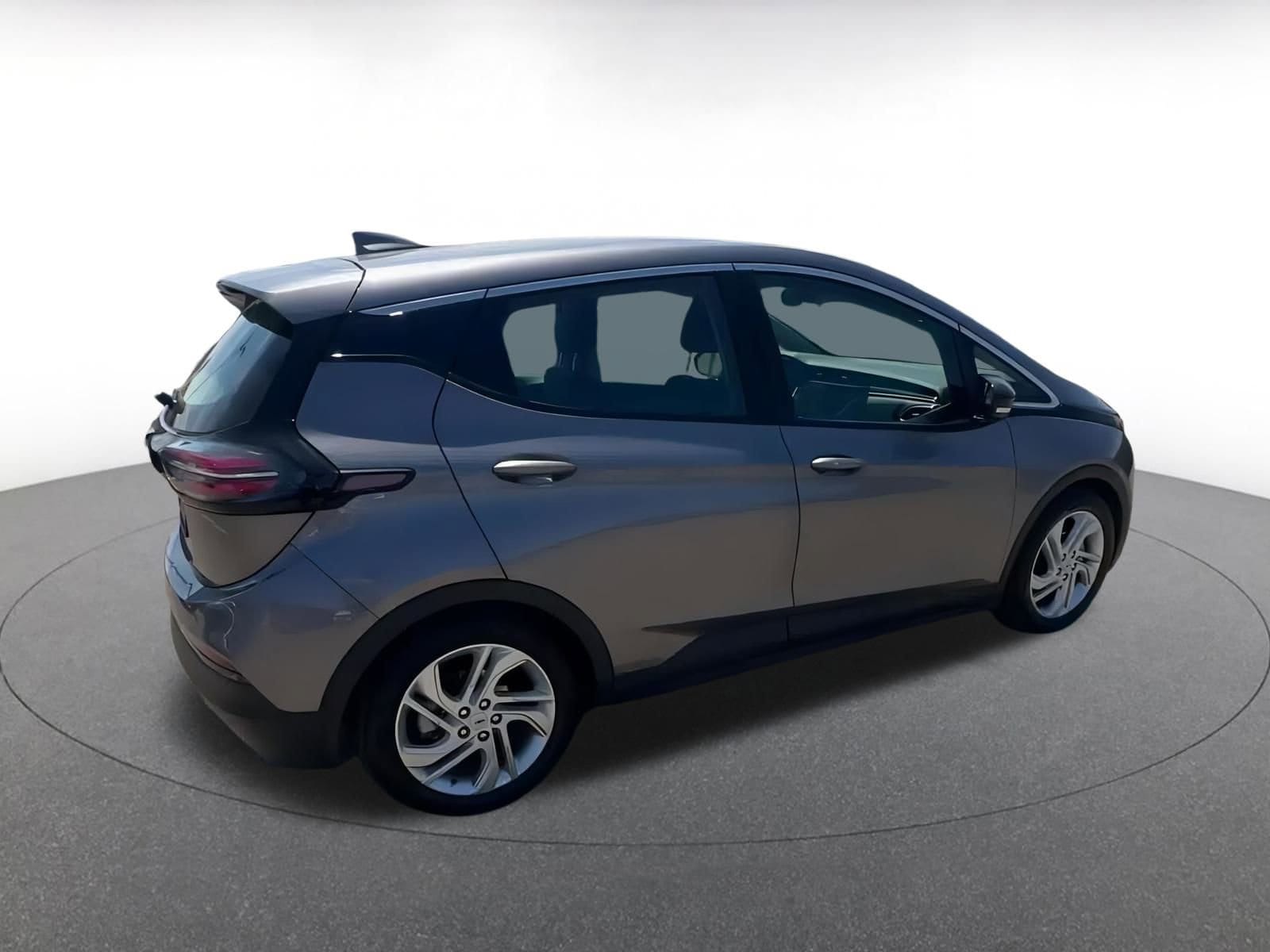 Thumbnail: 2023 Chevrolet Bolt EV - 14