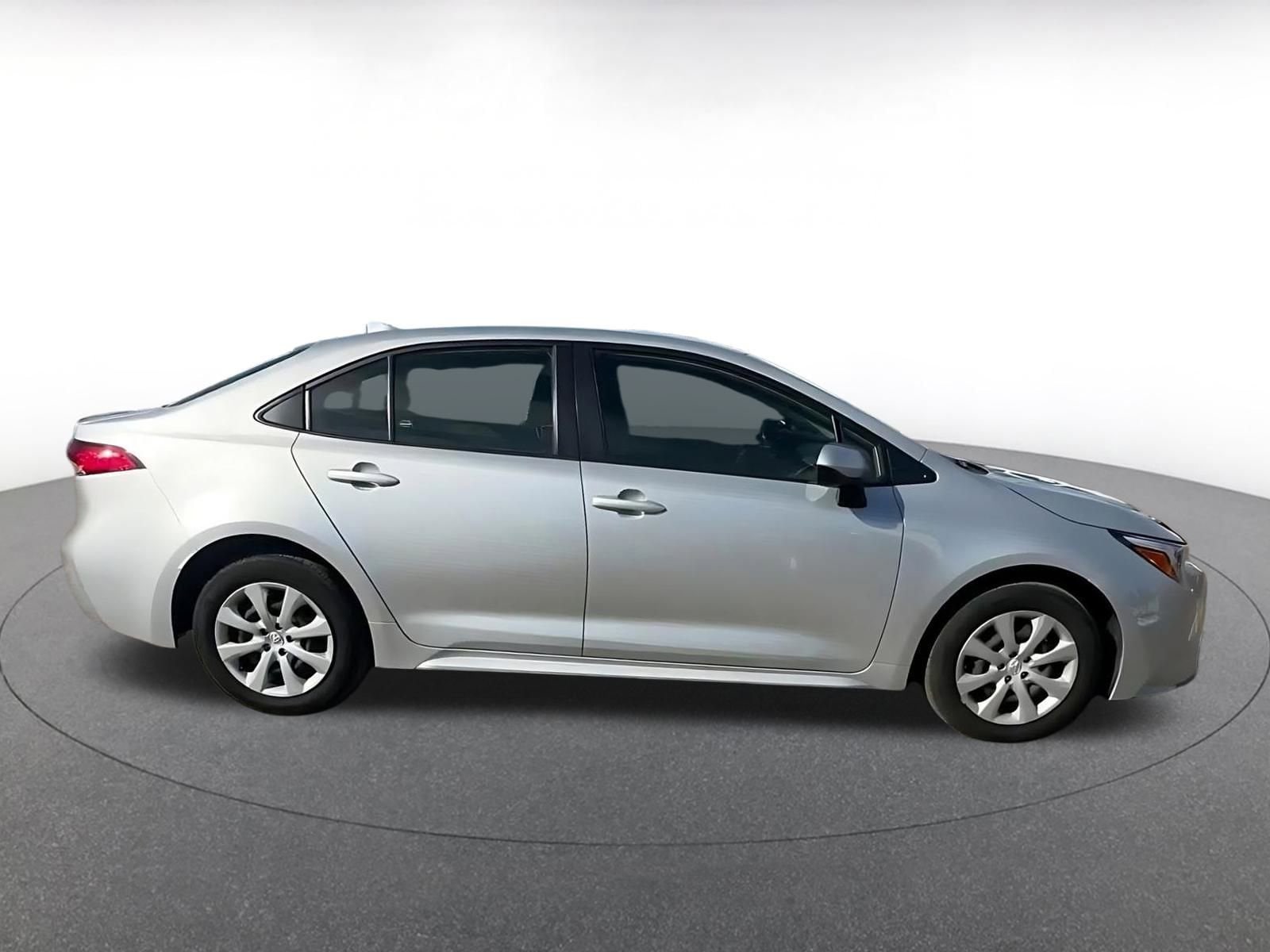 Thumbnail: 2025 Toyota Corolla - 16